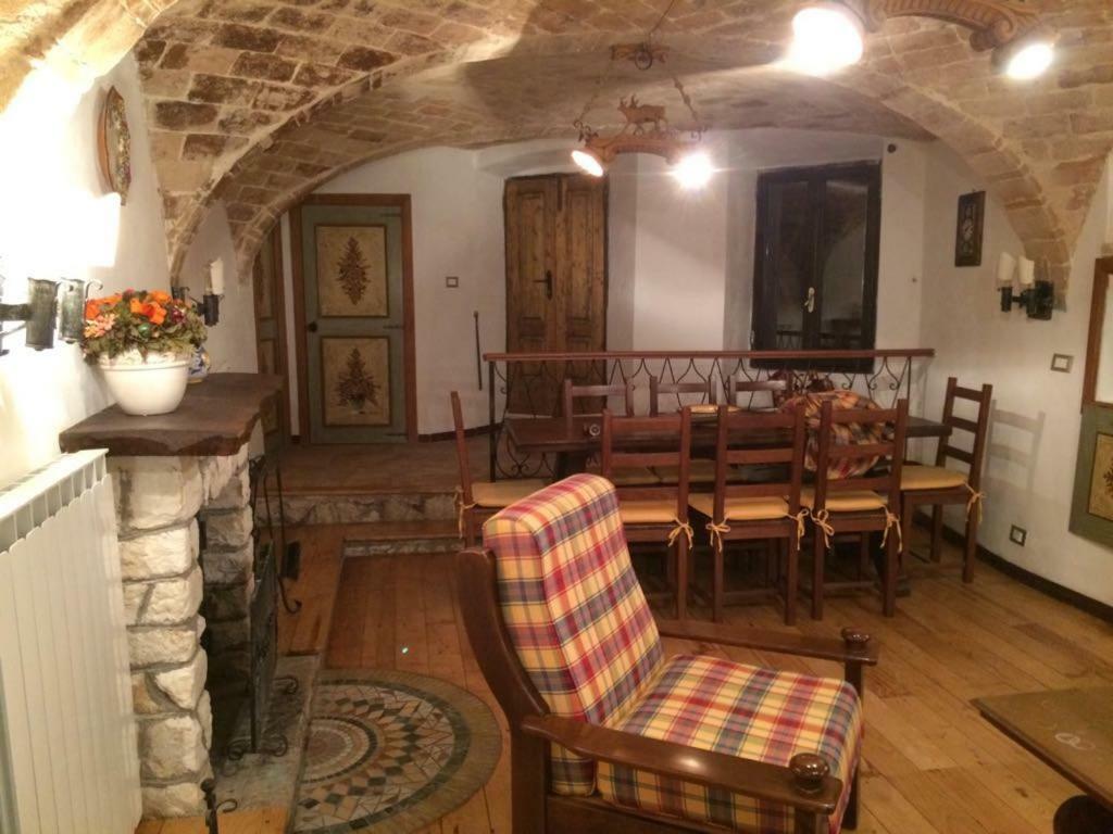 Вилла Casa Laura Кастель-дель-Монте Экстерьер фото
