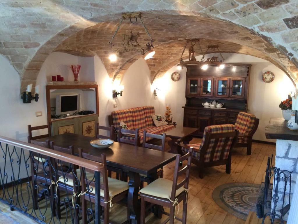 Вилла Casa Laura Кастель-дель-Монте Экстерьер фото